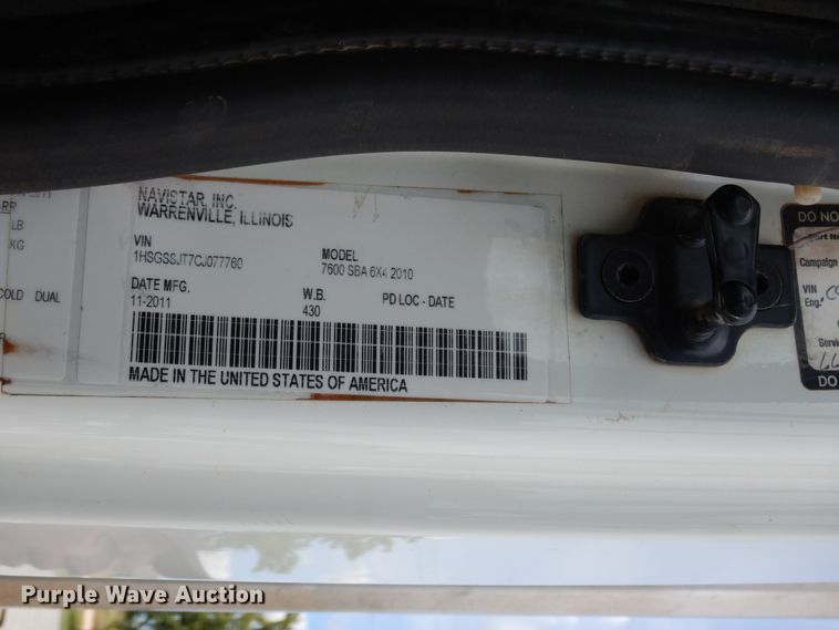 image for item GT9283 2012 International WorkStar 7600  semi truck