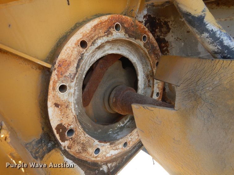 image for item GW9940 2000 Dan Hill Flowboy belt trailer