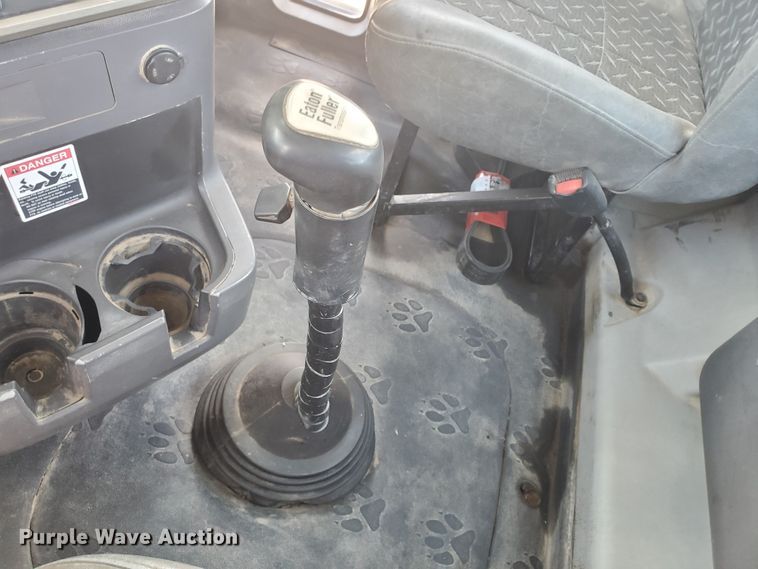 image for item HK9109 2008 Mack CHU semi truck