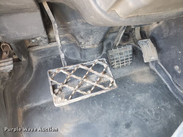 image for item HK9109 2008 Mack CHU semi truck