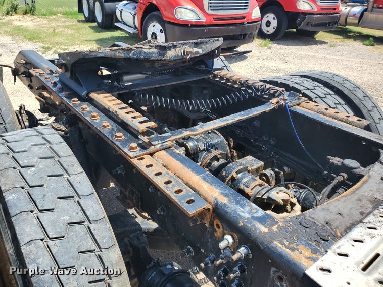 image for item HK9109 2008 Mack CHU semi truck