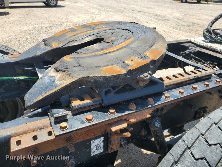 image for item HK9109 2008 Mack CHU semi truck