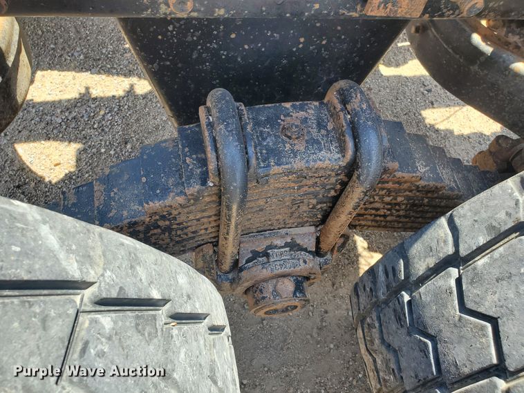 image for item HK9109 2008 Mack CHU semi truck