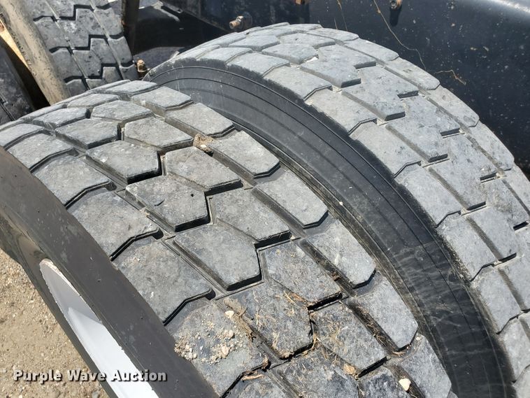 image for item HK9109 2008 Mack CHU semi truck