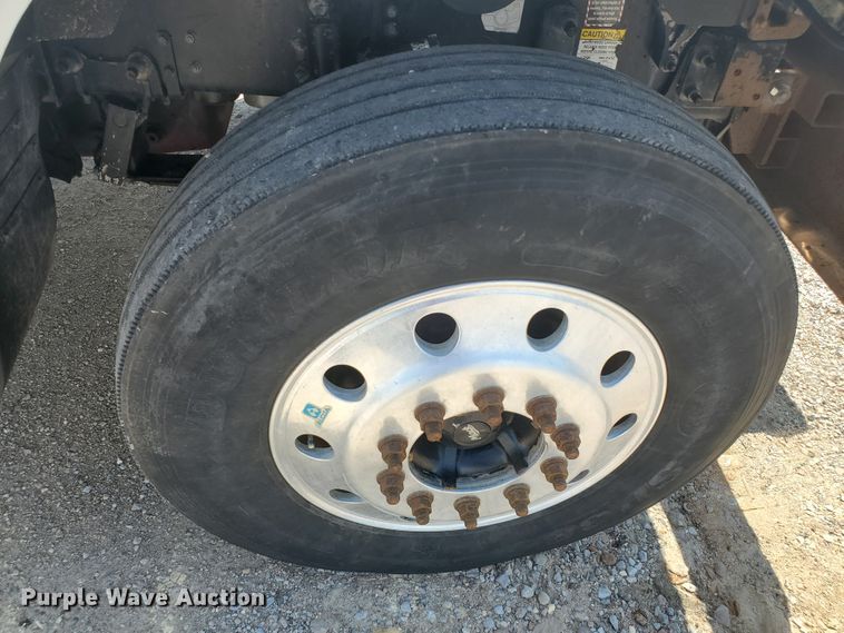 image for item HK9109 2008 Mack CHU semi truck