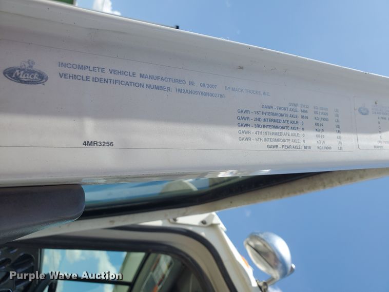 image for item HK9109 2008 Mack CHU semi truck