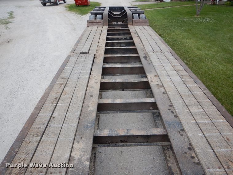 image for item HM9602 1996 Fontaine TB50NGB lowboy equipment trailer