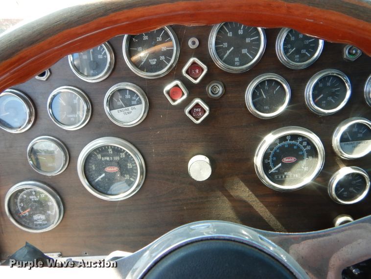 image for item HM9604 1985 Peterbilt 359  Semi truck