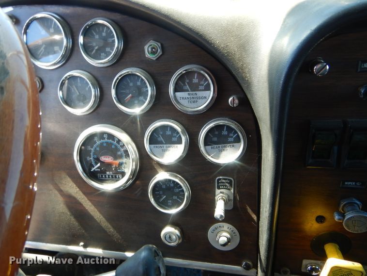 image for item HM9604 1985 Peterbilt 359  Semi truck