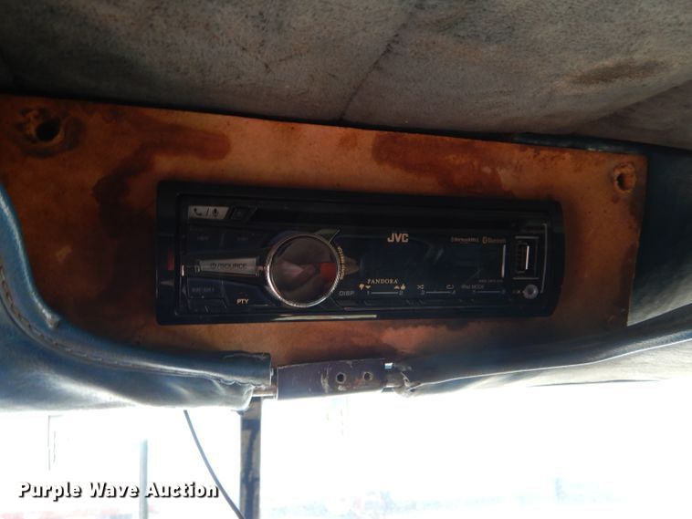 image for item HM9604 1985 Peterbilt 359  Semi truck