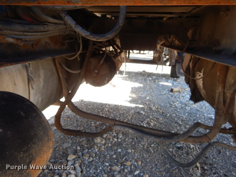 image for item HM9604 1985 Peterbilt 359  Semi truck