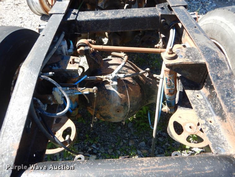 image for item HM9604 1985 Peterbilt 359  Semi truck