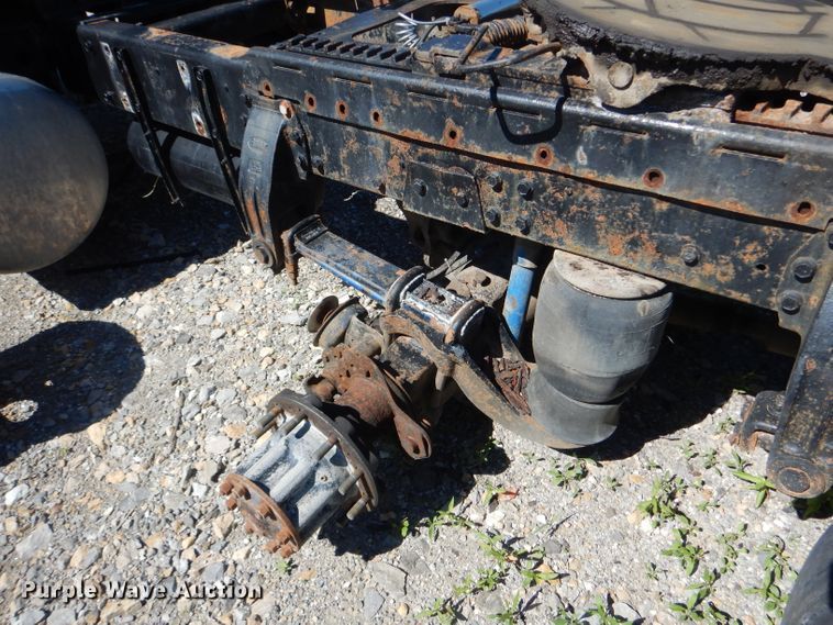 image for item HM9604 1985 Peterbilt 359  Semi truck