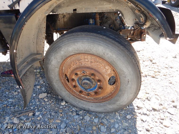 image for item HM9604 1985 Peterbilt 359  Semi truck