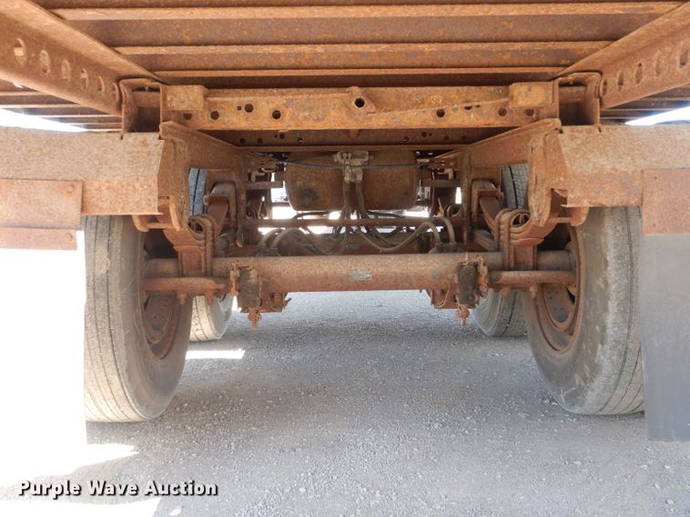 image for item HM9605 2000 Wabash dry van trailer