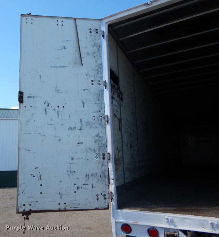 image for item HM9606 2004 Wabash dry van trailer