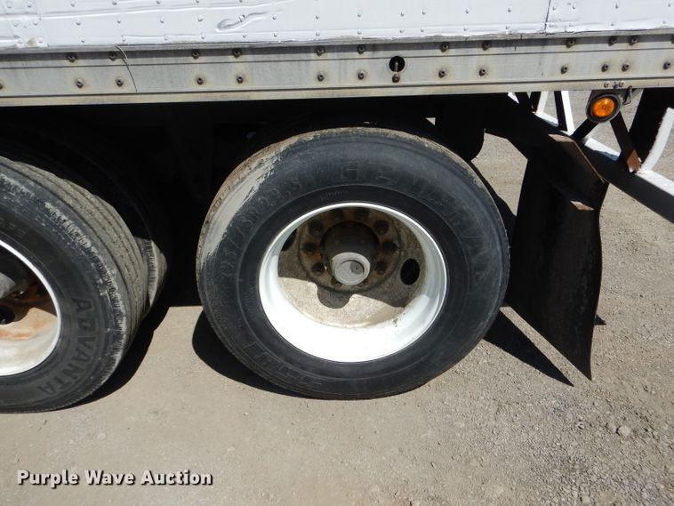 image for item HM9606 2004 Wabash dry van trailer