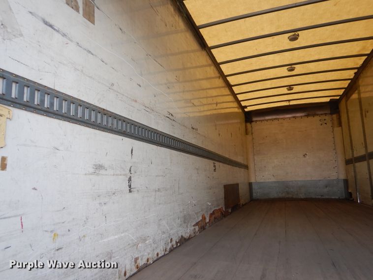 image for item HM9608 2005 International 4300  box truck