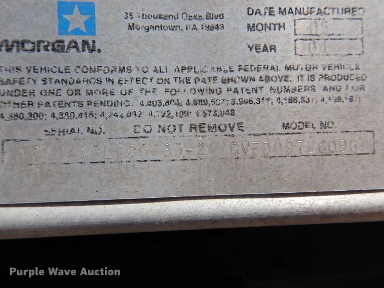 image for item HM9608 2005 International 4300  box truck