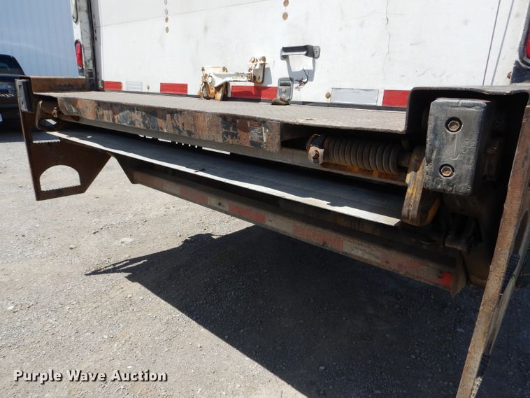 image for item HM9609 2006 Freightliner Business Class M2  box truck