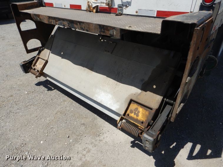 image for item HM9609 2006 Freightliner Business Class M2  box truck