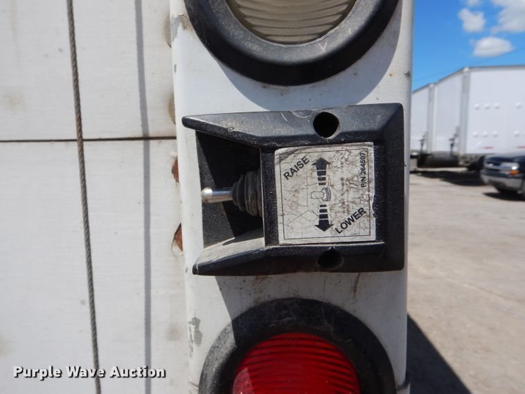 image for item HM9609 2006 Freightliner Business Class M2  box truck