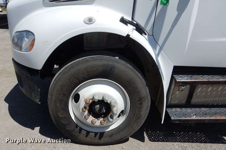 image for item HM9609 2006 Freightliner Business Class M2  box truck