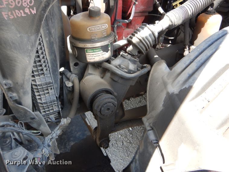 image for item HM9610 2000 Freightliner Century Class  semi truck