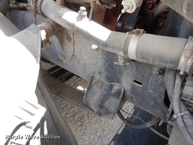 image for item HM9610 2000 Freightliner Century Class  semi truck