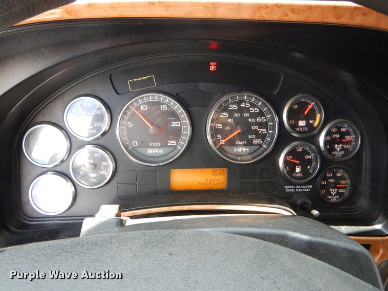 image for item HM9611 2011 International ProStar Premium  semi truck