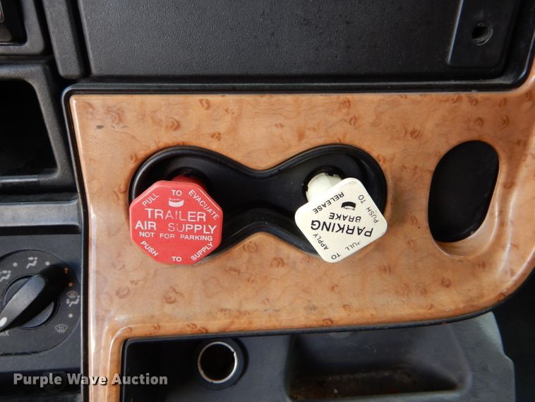 image for item HM9611 2011 International ProStar Premium  semi truck