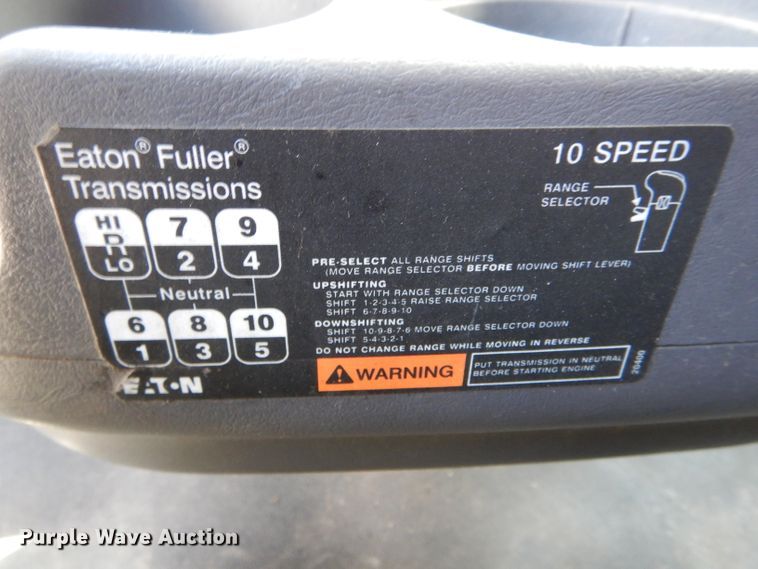 image for item HM9611 2011 International ProStar Premium  semi truck