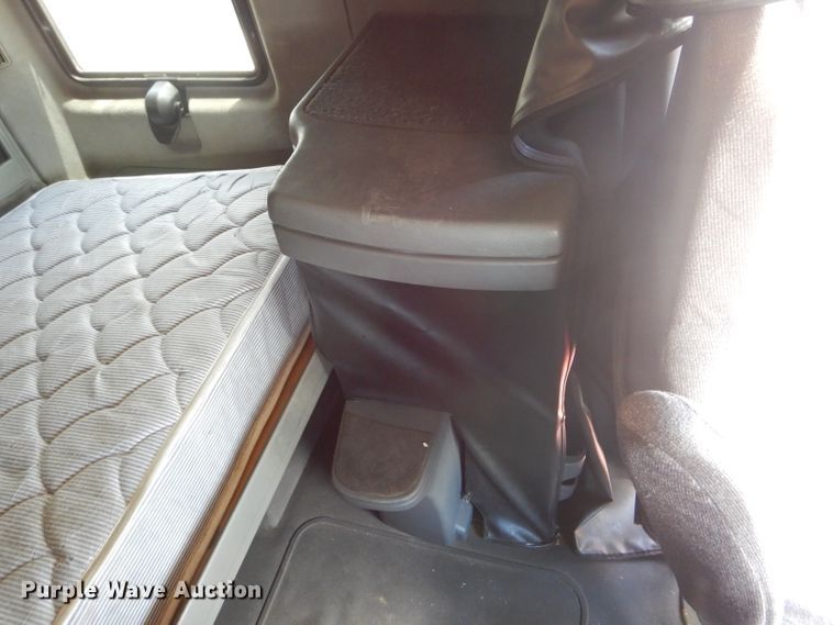 image for item HM9611 2011 International ProStar Premium  semi truck