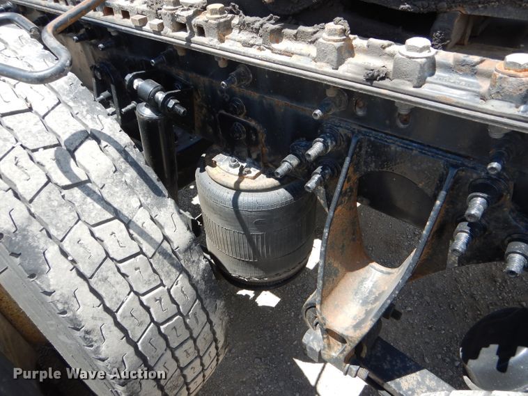 image for item HM9611 2011 International ProStar Premium  semi truck