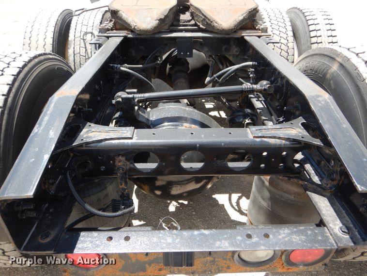 image for item HM9611 2011 International ProStar Premium  semi truck