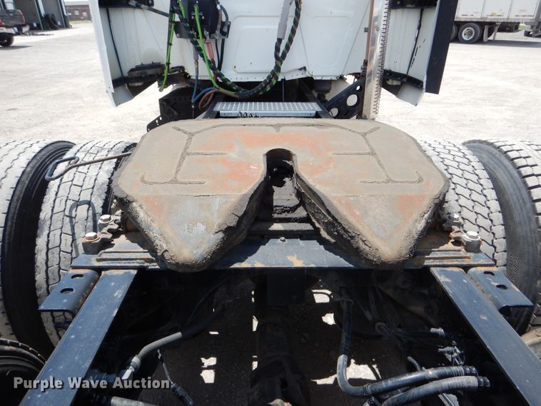 image for item HM9611 2011 International ProStar Premium  semi truck