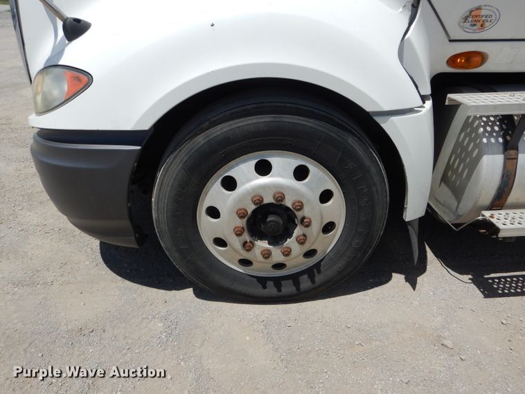 image for item HM9611 2011 International ProStar Premium  semi truck