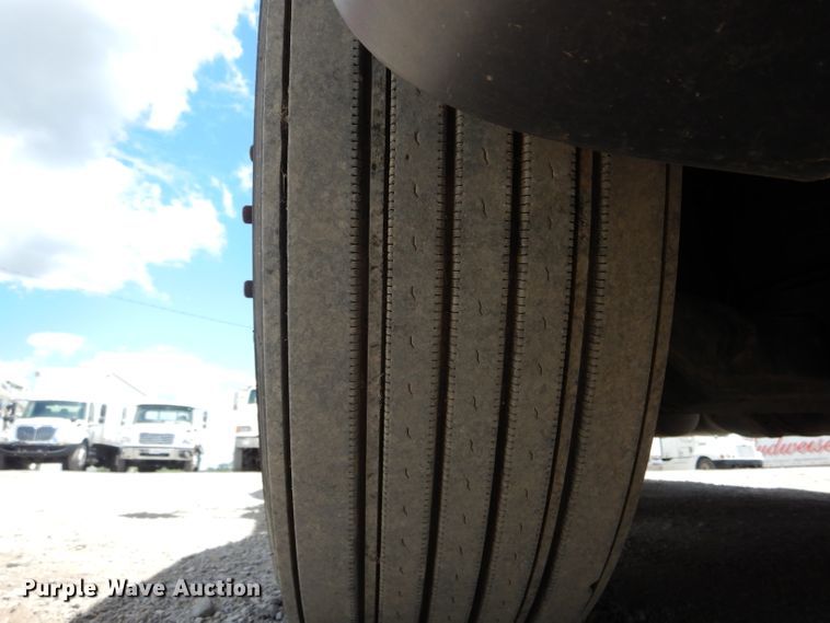 image for item HM9611 2011 International ProStar Premium  semi truck