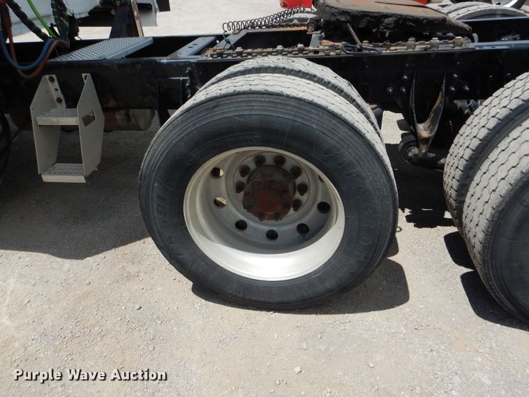 image for item HM9611 2011 International ProStar Premium  semi truck