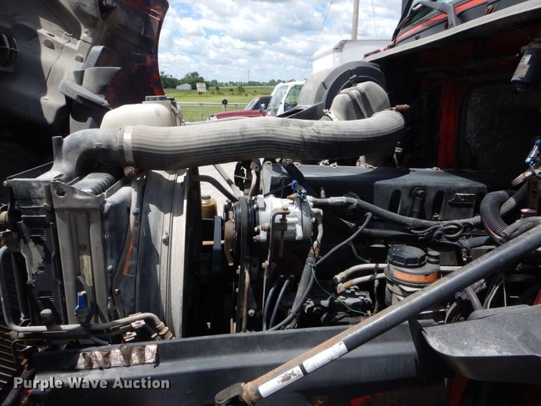 image for item HM9612 1998 Volvo VN  semi truck