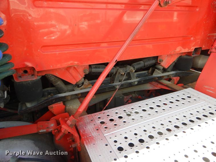 image for item HM9612 1998 Volvo VN  semi truck