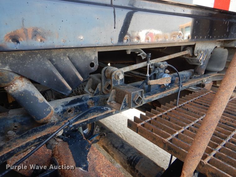 image for item HM9622 2007 Volvo VN  semi truck