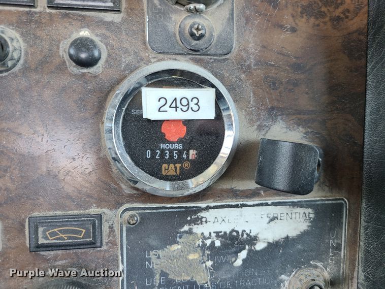 image for item K5937 1987 Kenworth W900  semi truck