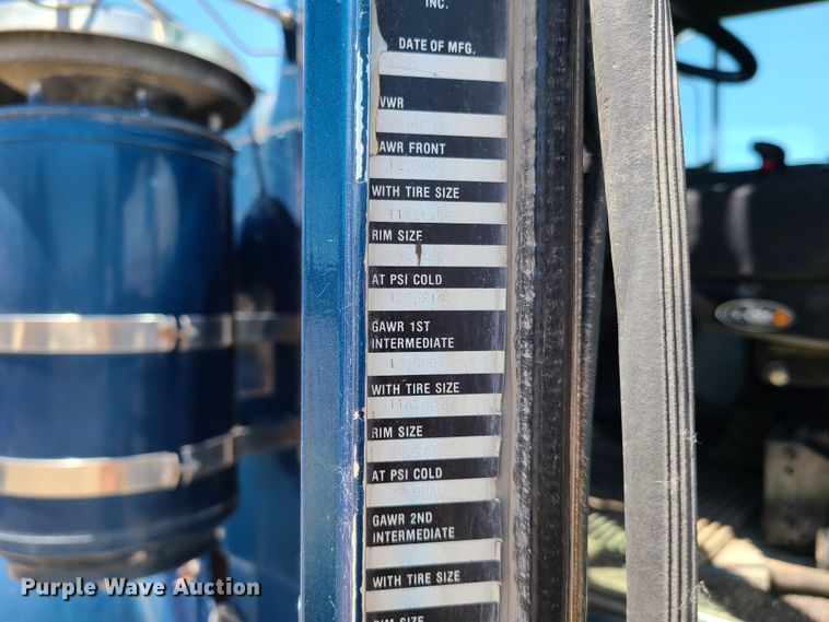 image for item K5937 1987 Kenworth W900  semi truck