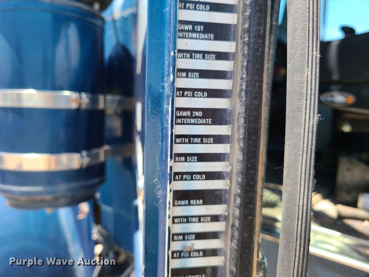 image for item K5937 1987 Kenworth W900  semi truck