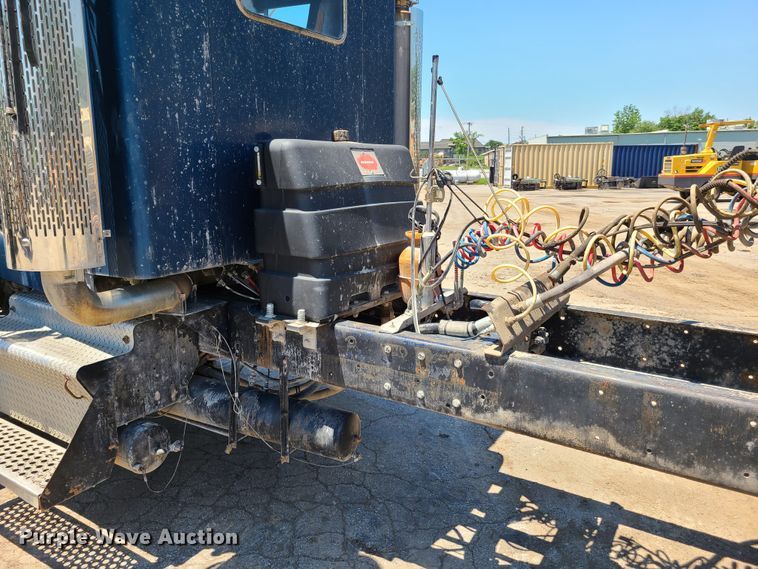 image for item K5937 1987 Kenworth W900  semi truck