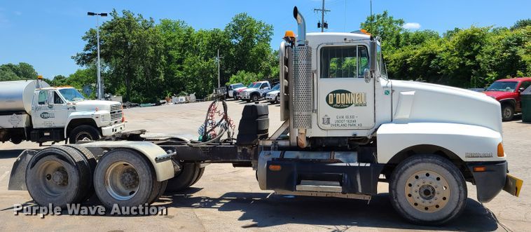image for item K5940 1987 Kenworth T600  semi truck