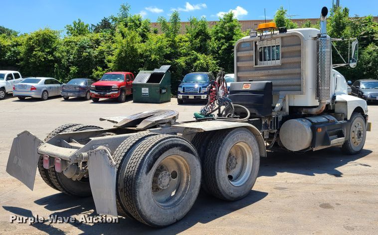 image for item K5940 1987 Kenworth T600  semi truck