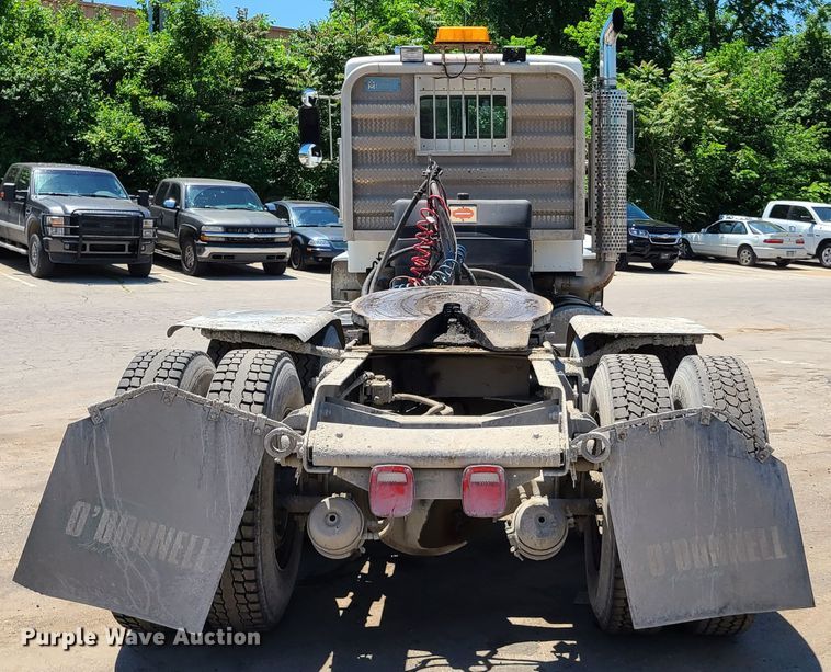 image for item K5940 1987 Kenworth T600  semi truck