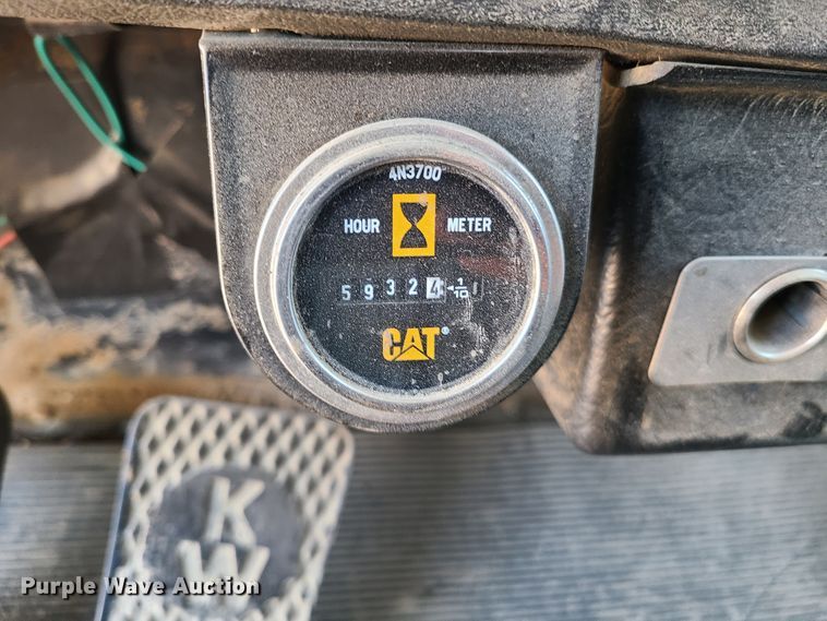 image for item K5940 1987 Kenworth T600  semi truck